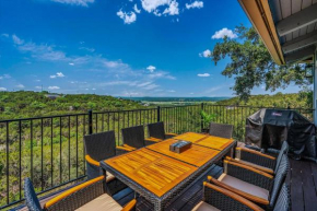 Lago Luxury Retreat - Sunset Views of Lake Travis